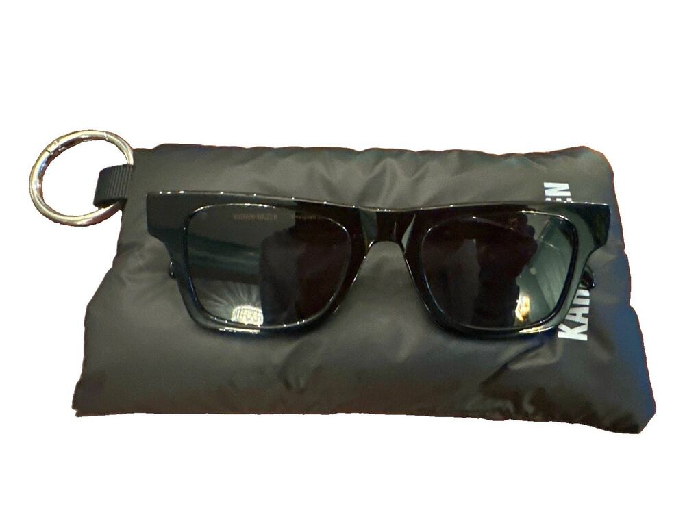 NEW KAREN WAZEN Women's Square Black Tinted Sunglasses w/ Pouch